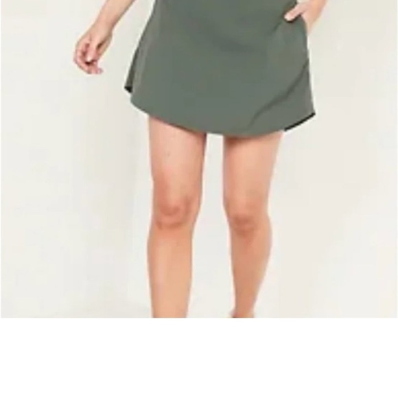 Old Navy Green Asymmetrical Skater Skirt - Picture 1 of 2